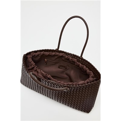 BRAIDED ELONGATED TOTE BAG