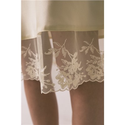 Camisón corto satén y encaje amarillo