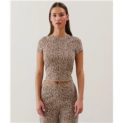 Top corto de punto en leopardo