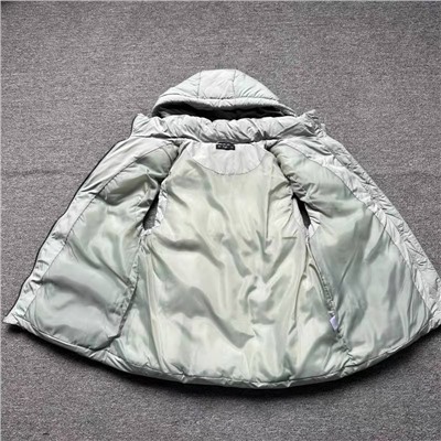 Стеганная женская жилетка  F&*F