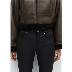 Jeans skinny push-up encerados