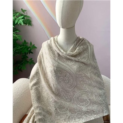 Нежный кашемировый палантин  Lor*o Pian*a