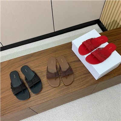 Женские шлепки  ЗЕ РО*У 🤍