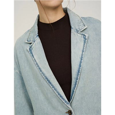 Голубой жакет из денима