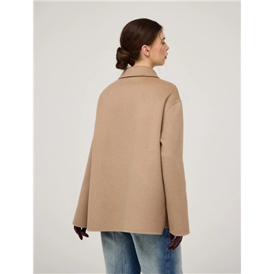 Полупальто двубортное с удлиненной спинкой