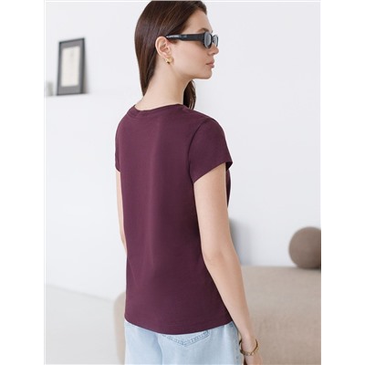 Нарядная футболка с блестящим принтом