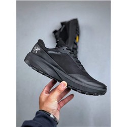 Канадский бренд уличной одежды /Archeoptery*x*Кроссовки без шнуровки Arc'teryx Kragg серии Kragg