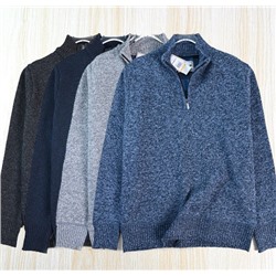 Мужской свитер с длинным рукавом и воротником-стойкой