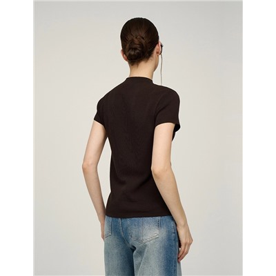 Коричневый джемпер с волнообразной застежкой