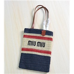 Модная контрастная сумка с вышитыми буквами через плечо  МИУ МИ*У