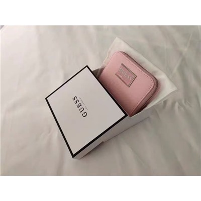 Кошелек Guess в подарочной коробке