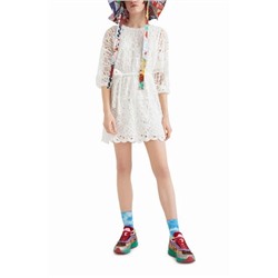 Vestido estilo crochet Johnson Hartig