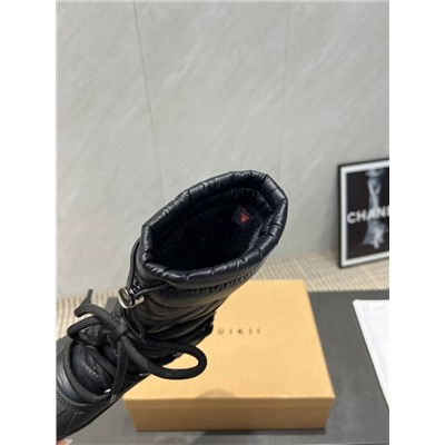 Зимние ботинки