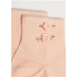 Kurze Sportsocken mit seitlicher Applikation