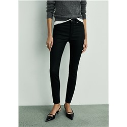 Jeans skinny tiro medio encerados