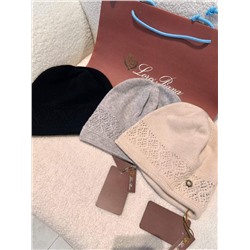 Нежная кашемировая шапка  Lor*o Pian*a