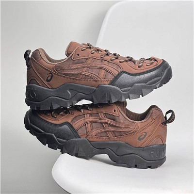 Зимние кроссовки Asic*s