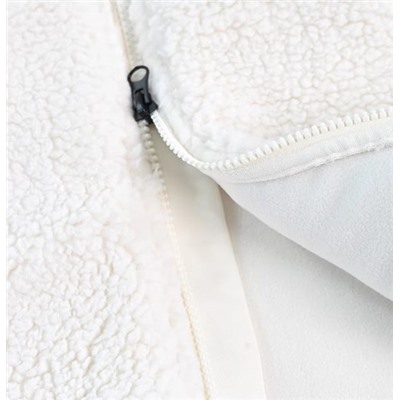 Мягкое и теплое повседневное пальто средней длины с капюшоном