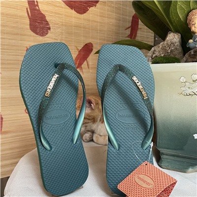 Трендовые сланцы вьетнамки  Havaiana*s