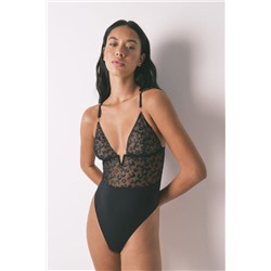 Body tul bordado animal print negro