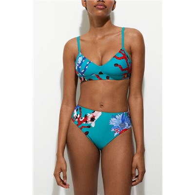 Top bikini triángulo corales