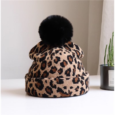 Леопардовая шапка. Тренд сезона)