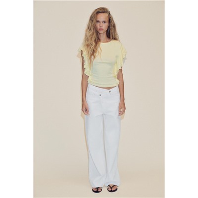 T-SHIRT WITH RUFFLE SLEEVES