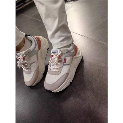 Женские кроссовки ЛЕВАЙ*С