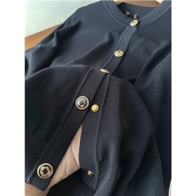 Кардиган с красивыми акцентными кнопками  МАССИМО Д