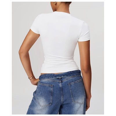 Облегающая женская футболка