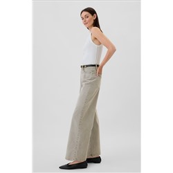 High Rise Wide-Leg Jeans