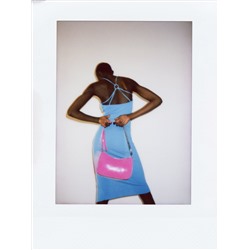 Kleid mit hohem Viskoseanteil