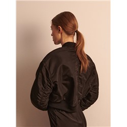 Bomberjacke aus recyceltem Stoff