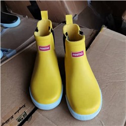 Reim*a 🌧️  детские резиновые сапоги, неплохая реплика  приходят без фирменной коробки, тест драйв прошли)