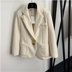 Ох какой интересный женский пиджак  Schiaparell*i  со стильной золотистой металлической застежкой