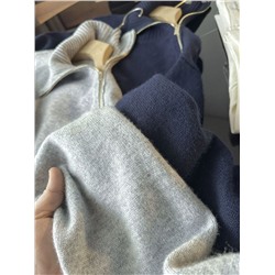 Женский шерстяной свитер с косой молнией на горловине АЙСИК*Л