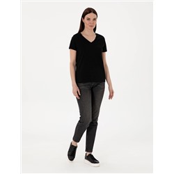 Siyah Regular Fit V Yaka Basic Tişört