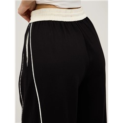 Черные широкие брюки с кантом