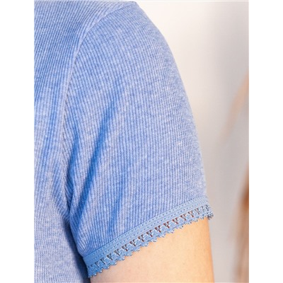 Футболка с круглым вырезом из фактурного трикотажа в рубчик