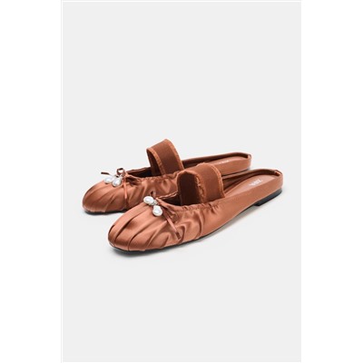 SATIN-EFFECT SLINGBACK SHOES