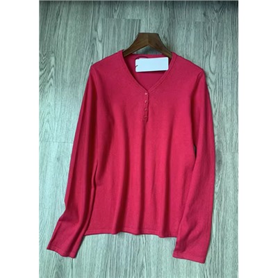 Женская трикотажная кофта на пуговицах