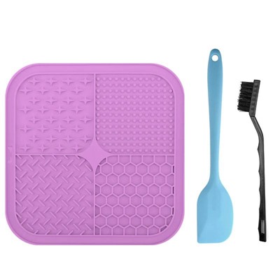 Коврик для лизания. В наборе лопаточка и щетка для чистки коврика
