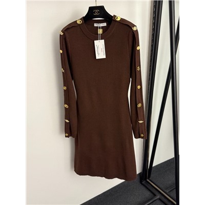 Прямое трикотажное платье с декоративными золотыми пуговицами особой формы с длинными рукавами  Schiaparell*i