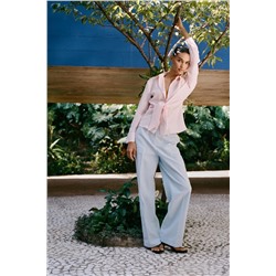 PANTALÓN RECTO BOTÓN GRANDE