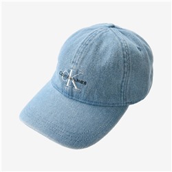 Calvi*n Klei*n  ♥️  оригинал✔️  бейсболка в трендовом цвете вымытой джинсы  Производство Филиппины количество ограничено