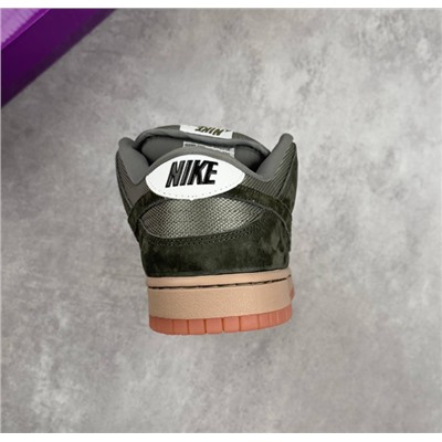 SB Dunk Low Pro