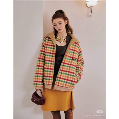 Яркая, плюшевая, теплая куртка МИУ МИ*У