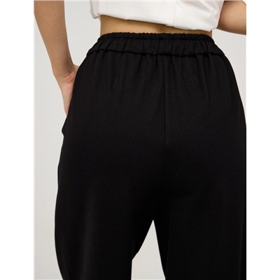 Черные брюки-баррель с закрепками