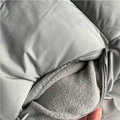 Стеганная женская жилетка  F&*F