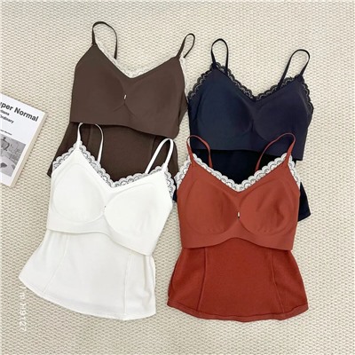 Теплая кружевная майка со встроенным лифом